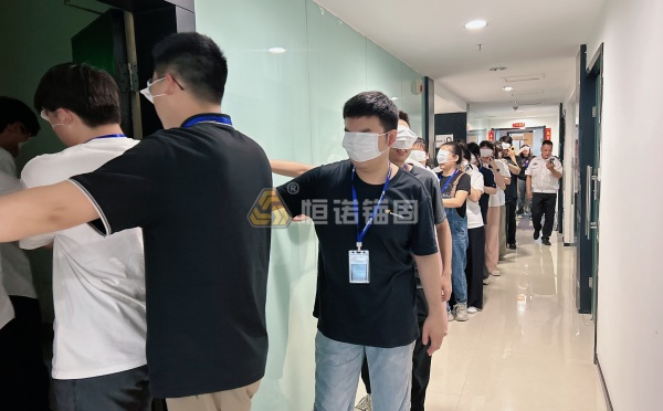 洛陽辦公區(qū)進行消防安全培訓與演練并開展主題月晨會活動